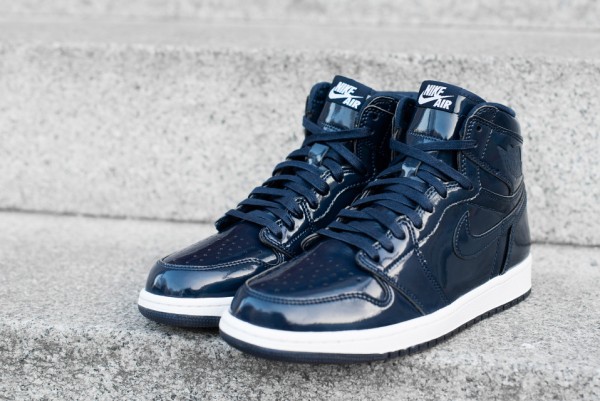 nikelab-dover-street-market-air-jordan-1-2